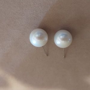 Real Very Large white genuine sea pearl earrings